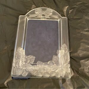Mikasa Clear Glass Picture Frame with Floral Design